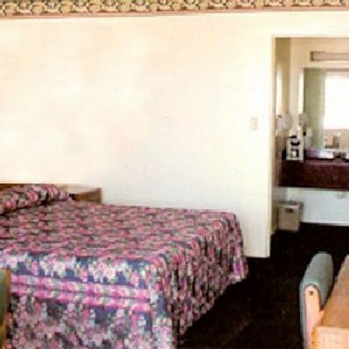 Econo Lodge Belton Room photo